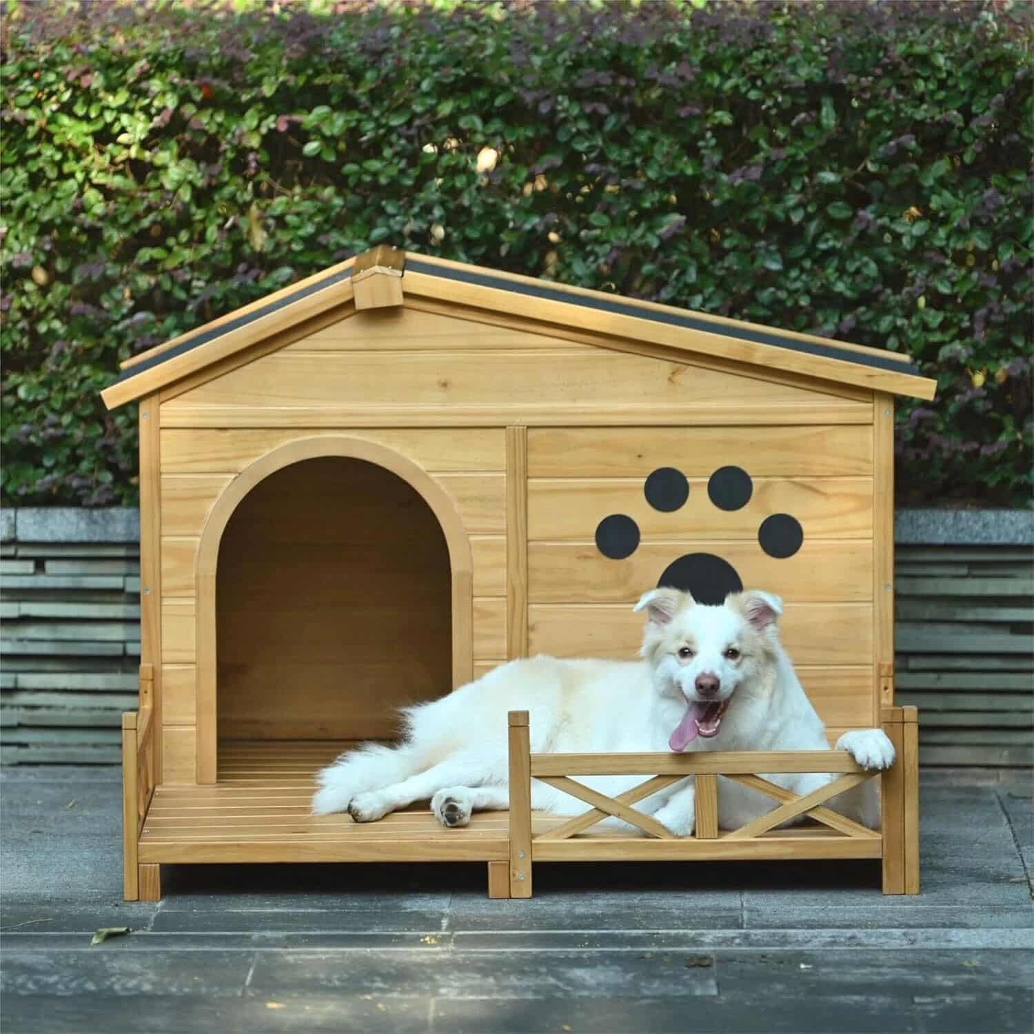 Pine dog house with covered porch and removable floor