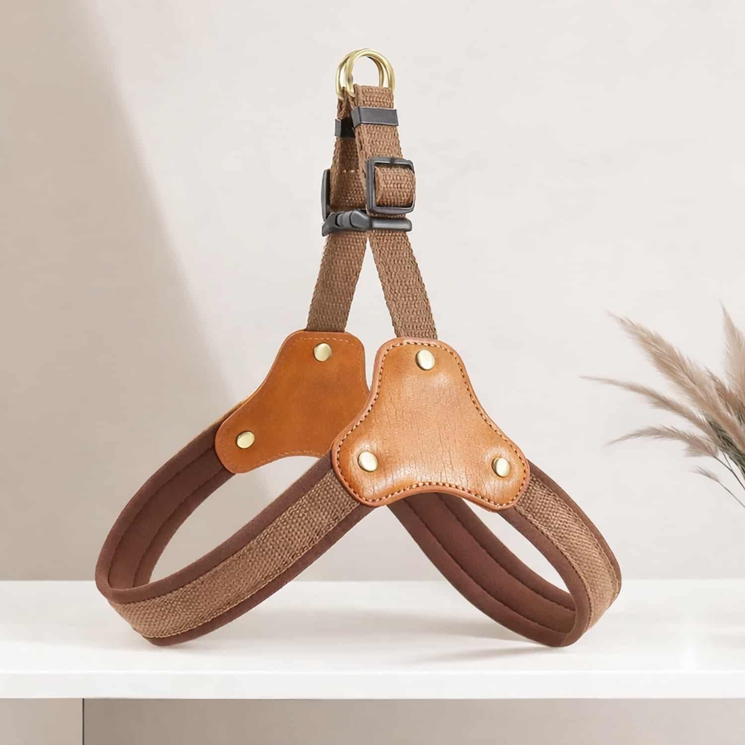 No-choke dog harness with PU leather chest panel and neoprene lining